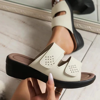 Дамски сандали 2023 Ежедневни летни сандали на платформа Дамски чехли и сандали без закопчалка на ток Елегантни Zapatos Mujer