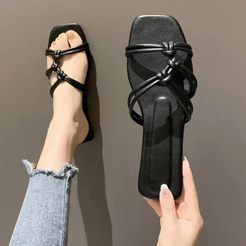 Дамски улични чехли на равна подметка, летните чехли, дамски чехли с квадратни пръсти, модерни и удобни дамски обувки на плоска подметка